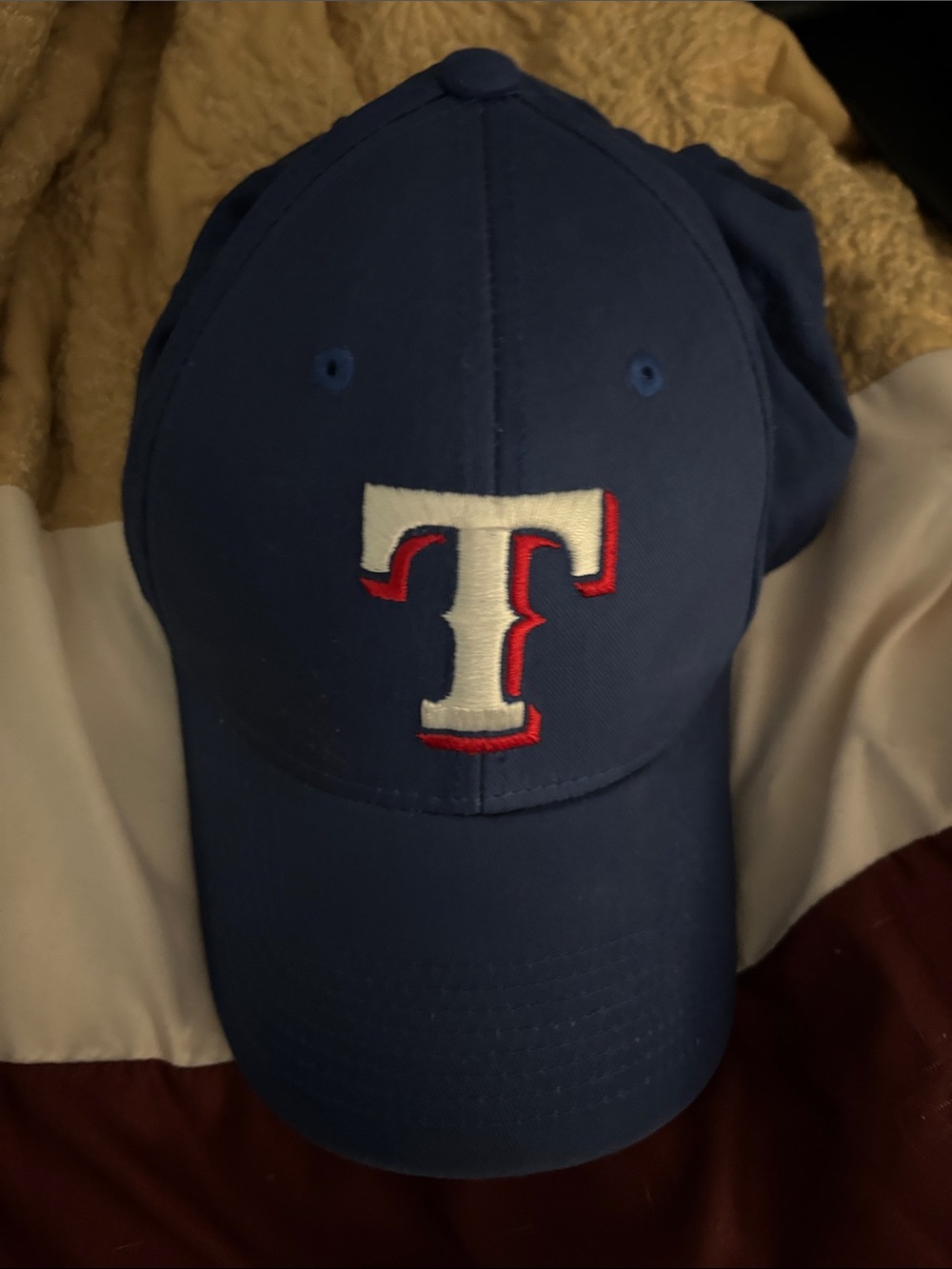 Unbranded Navy Blue Baseball Cap with White & Red 'T' Embroidered Logo